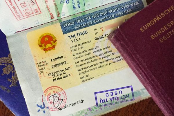 Miễn-visa-nhập-cảnh-Việt-Nam-:-Điều-kiện-,-thủ-tục-và-lợi-ích Miễn visa nhập cảnh Việt Nam: Điều kiện, thủ tục và lợi ích