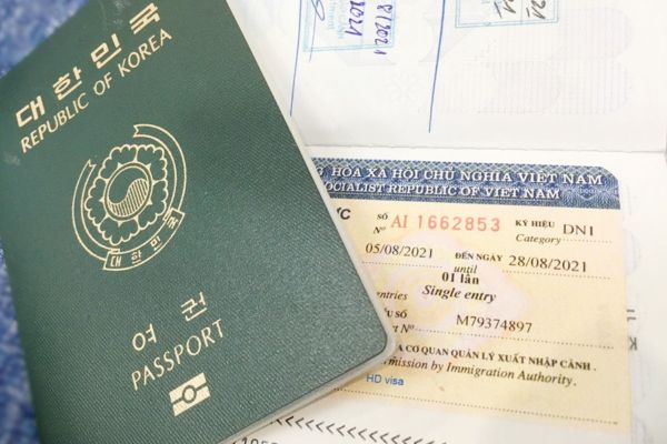 Lưu-ý-khi-xin-visa-nhập-cảnh-Việt-Nam-cho-người-nước-ngoài Lưu ý khi xin visa nhập cảnh Việt Nam cho người nước ngoài